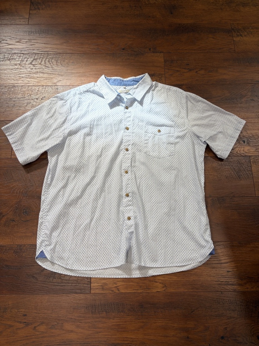Moda Campia Moda Casual Short-Sleeve Button-Down Shirt in Light Blue Microprint